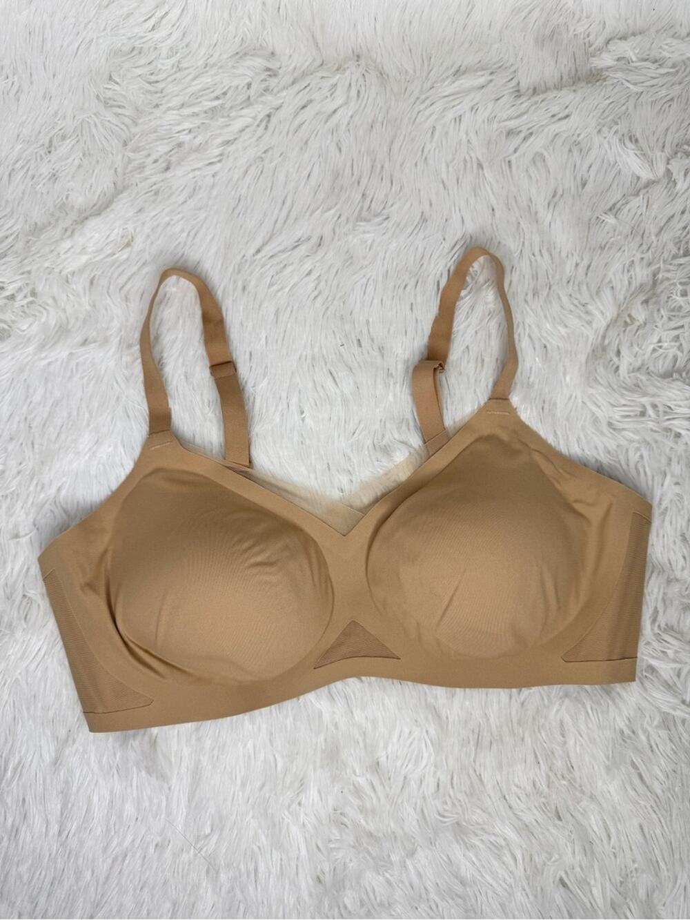 HONEYLOVE / CrossOver bra in Sand tan nude / 38B/C